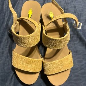 Volatile Tan Sandals with Textured Straps